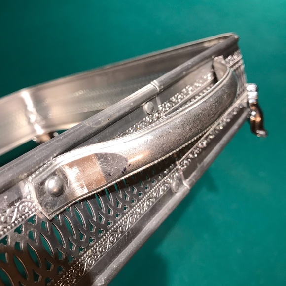 Silver Footed Tray for a glass casserole dish - Picture 7 of 8